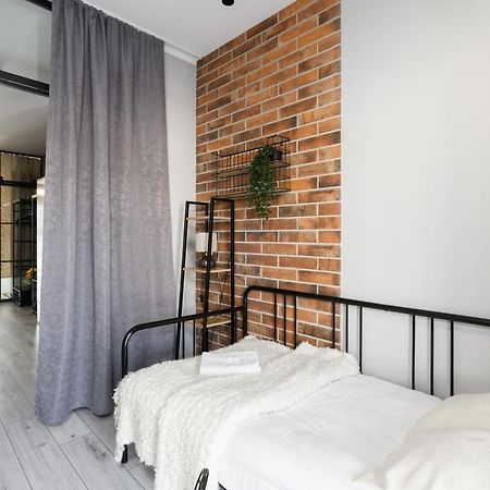 Family Apartment 62M - Sowia With Garage & Balcony By Noclegi Renters Poznań Exteriör bild
