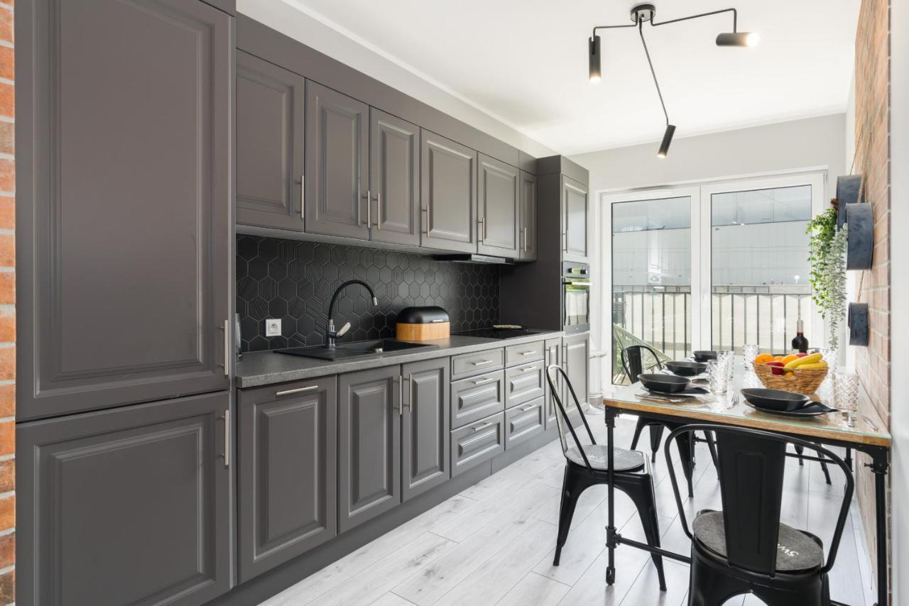 Family Apartment 62M - Sowia With Garage & Balcony By Noclegi Renters Poznań Exteriör bild