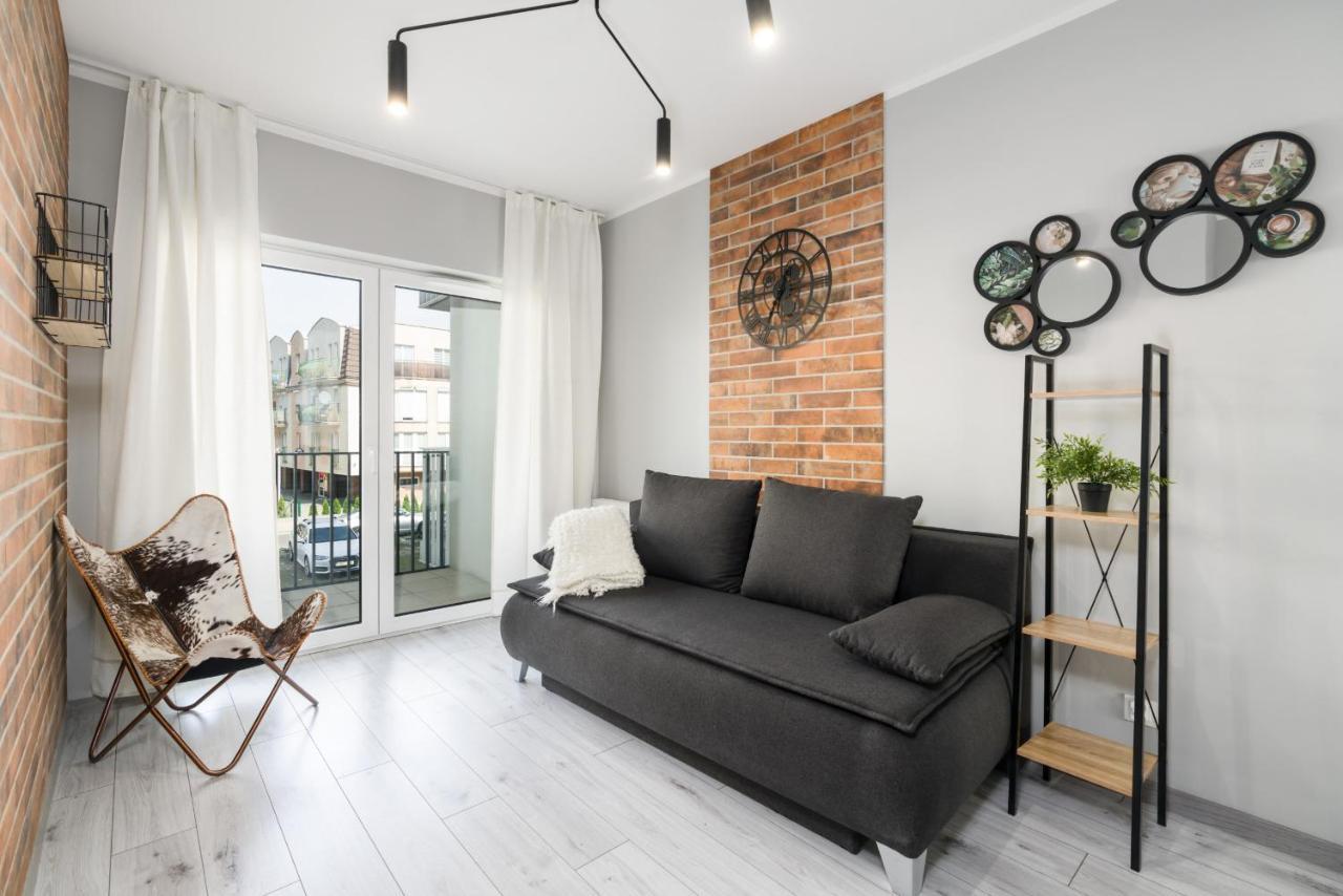Family Apartment 62M - Sowia With Garage & Balcony By Noclegi Renters Poznań Exteriör bild