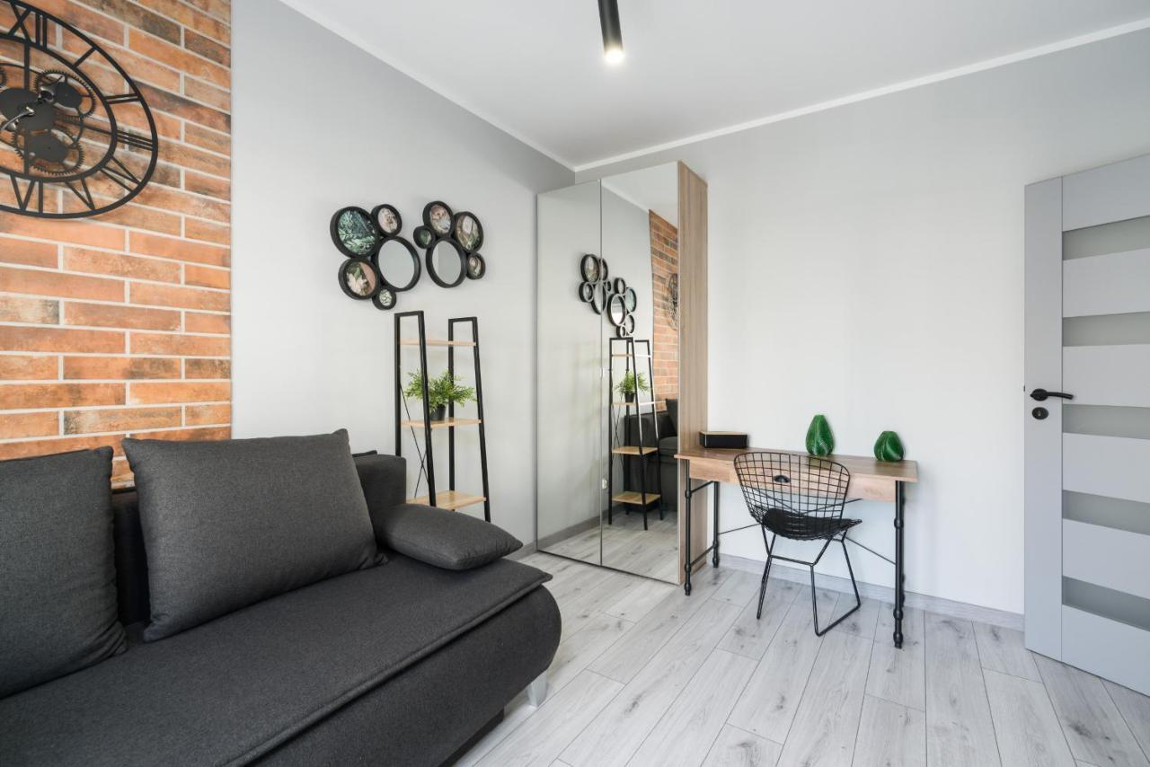Family Apartment 62M - Sowia With Garage & Balcony By Noclegi Renters Poznań Exteriör bild