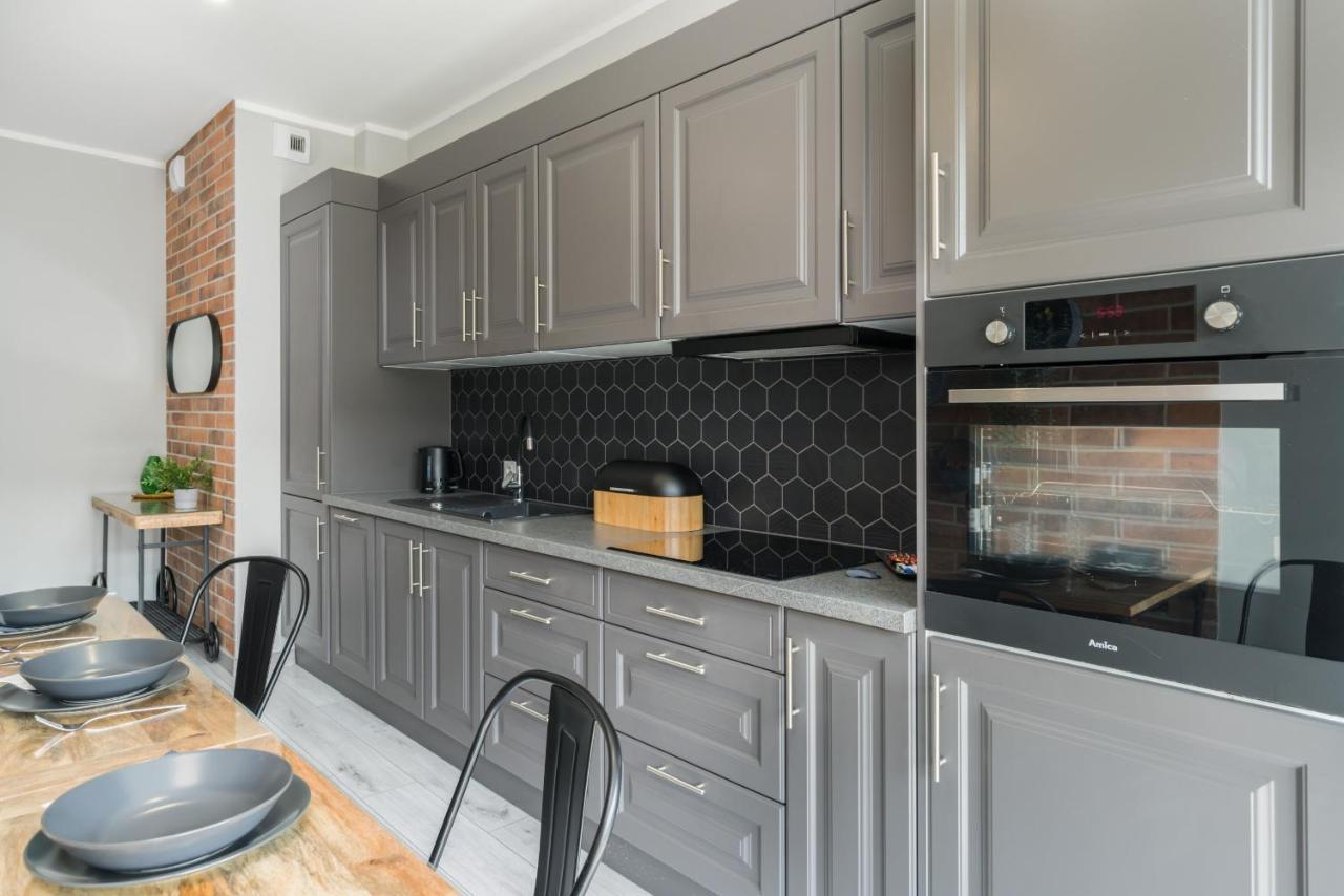 Family Apartment 62M - Sowia With Garage & Balcony By Noclegi Renters Poznań Exteriör bild